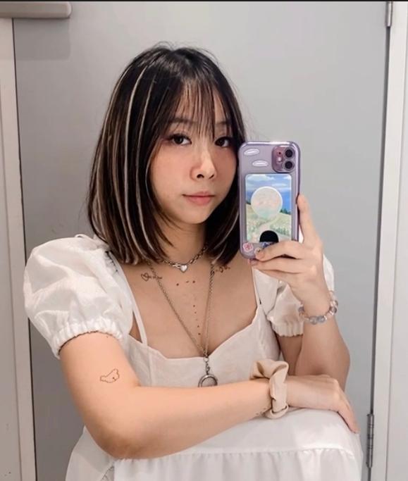 ALOEITSVERA X POPSOCKETS SINGAPORE